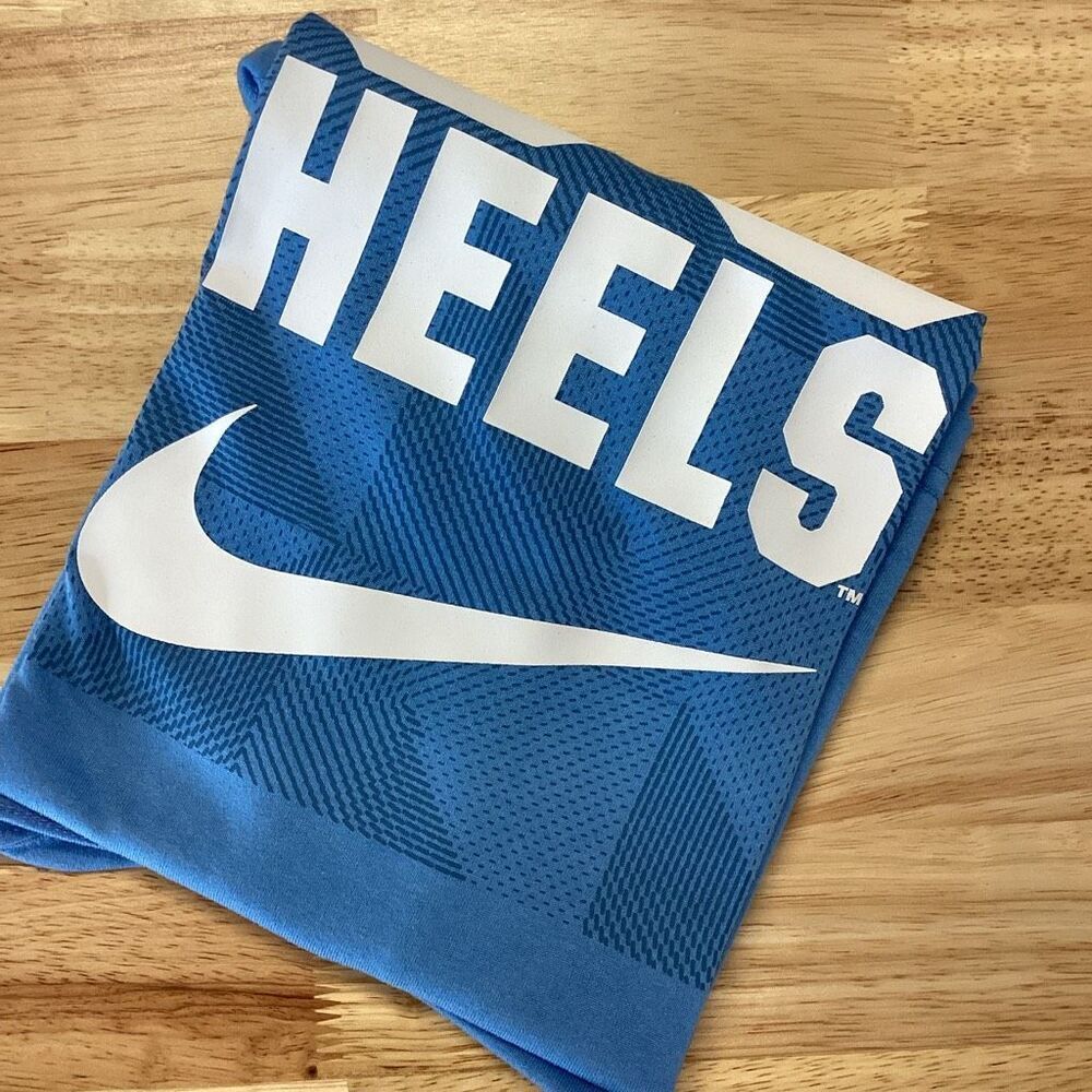 Boys Nike North Carolina Tarheels‎ GO HEELS" Performance Tee Shirt - Blue - XL